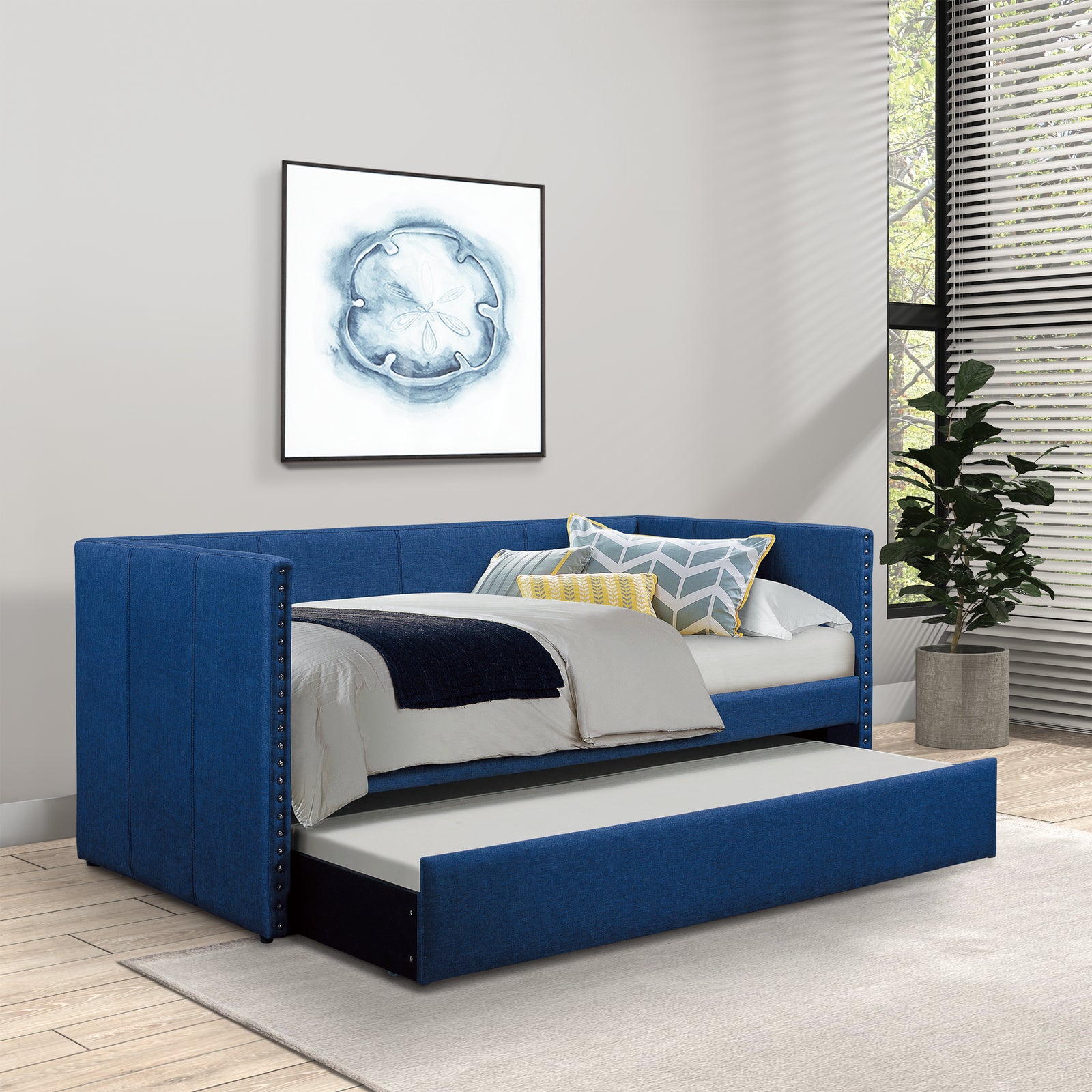 Daisy Upholstered Daybed with Trundle